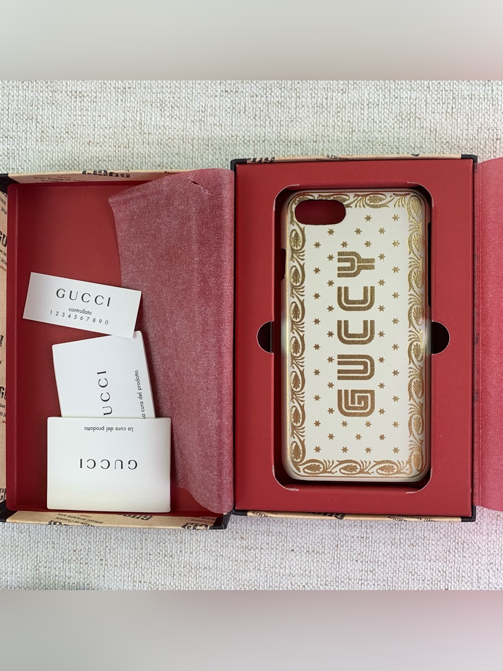 Gucci New Cream & Gold Signature Logo GUCCY iPhone 7 Case